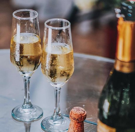 Alora's Sparkling Wine Club - Main image