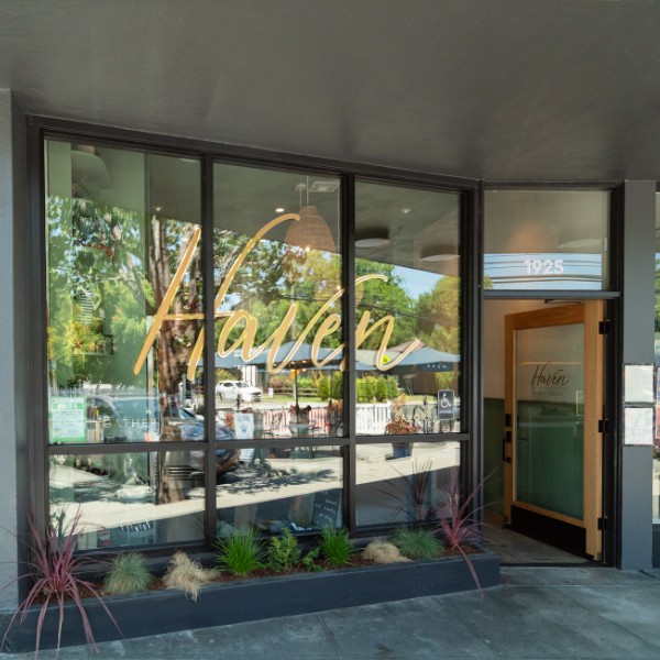 Haven Champagne Club - Image 2