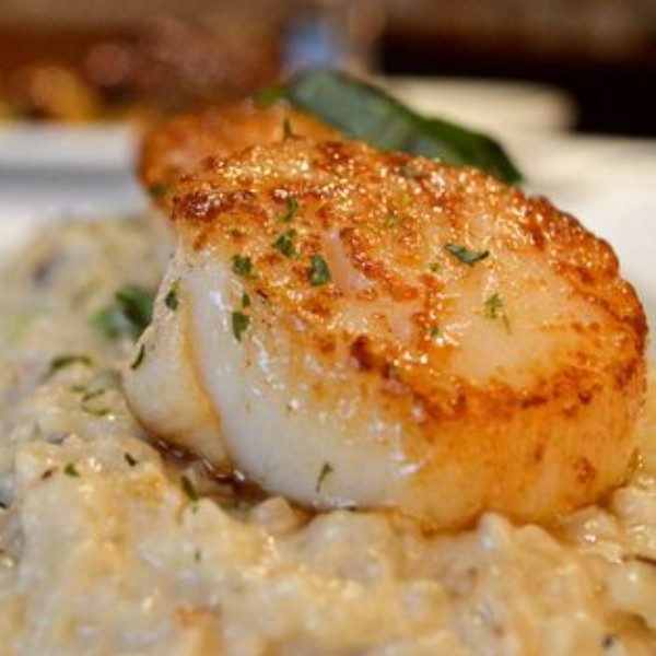 The Wine Cellar Club at Lomonte's