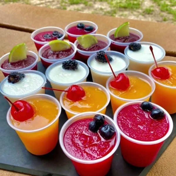 The Queen's Reward Slushie Club - Image 2