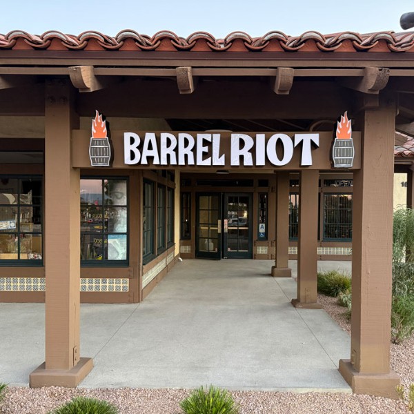 Barrel Riot Lounge Club - Image 3